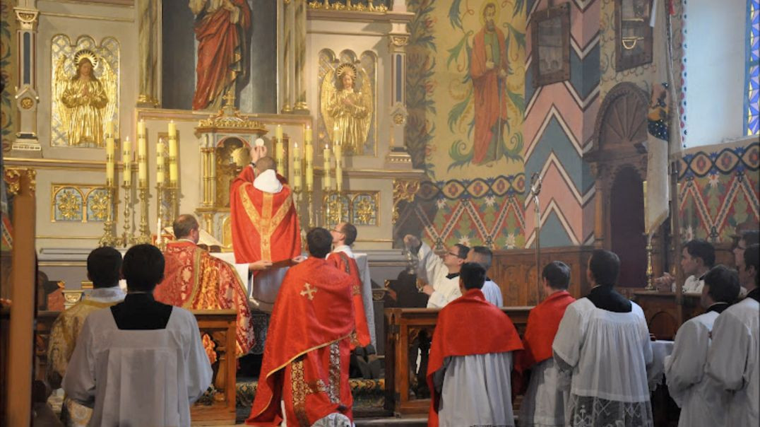 Ad Orientem - Facing Christ, Walking Toward Heaven